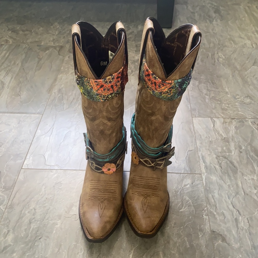 Durango Crush Women’s cowboy boots - Brand New!
